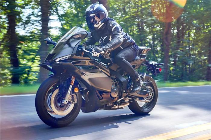 Yamaha R6 replacement R9 debuts, engine, feature details